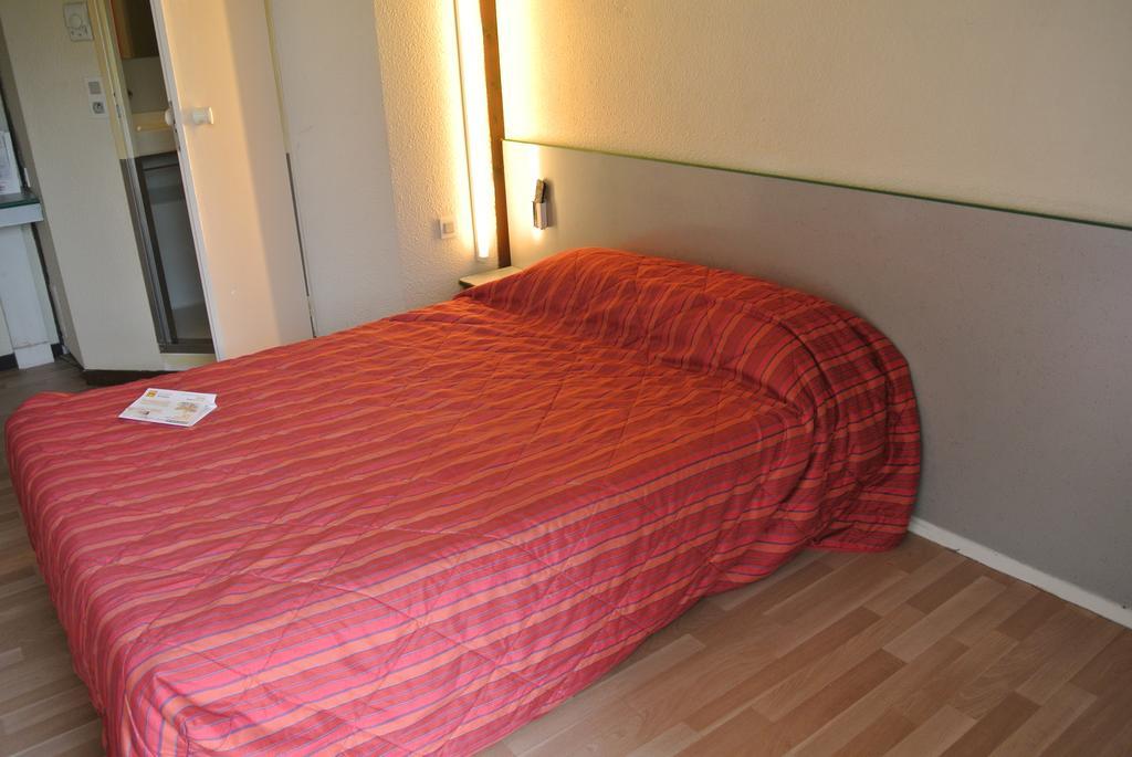 Premiere Classe Lyon Sud - Chasse Sur Rhone Exterior photo